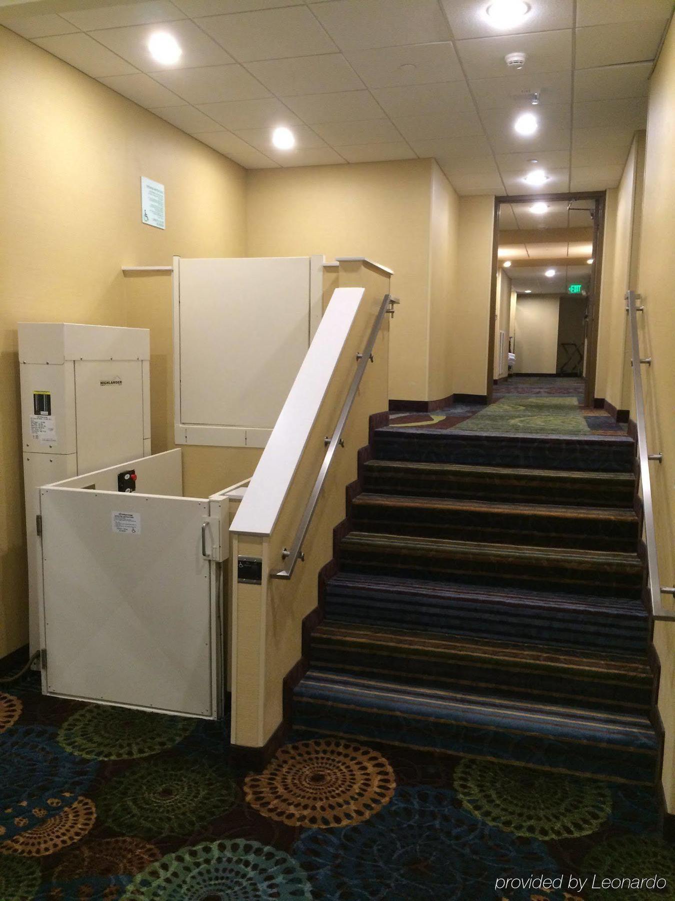 Holiday Inn Greensboro Coliseum By Ihg Zewnętrze zdjęcie